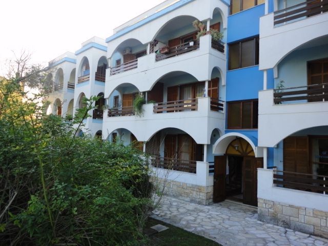 Κεντρική είσοδος